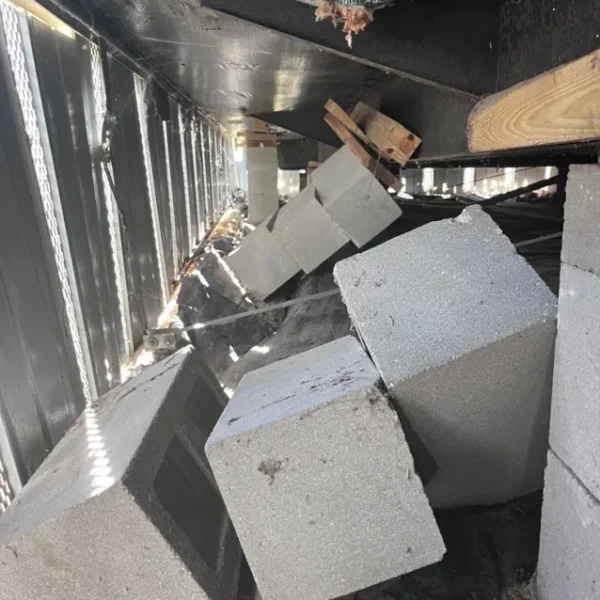 Sinkhole Titan in crawl space under mobile home leveling the house